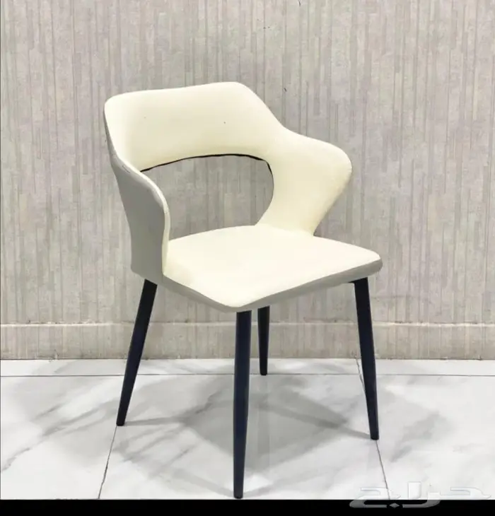 طاولات الطعام 12