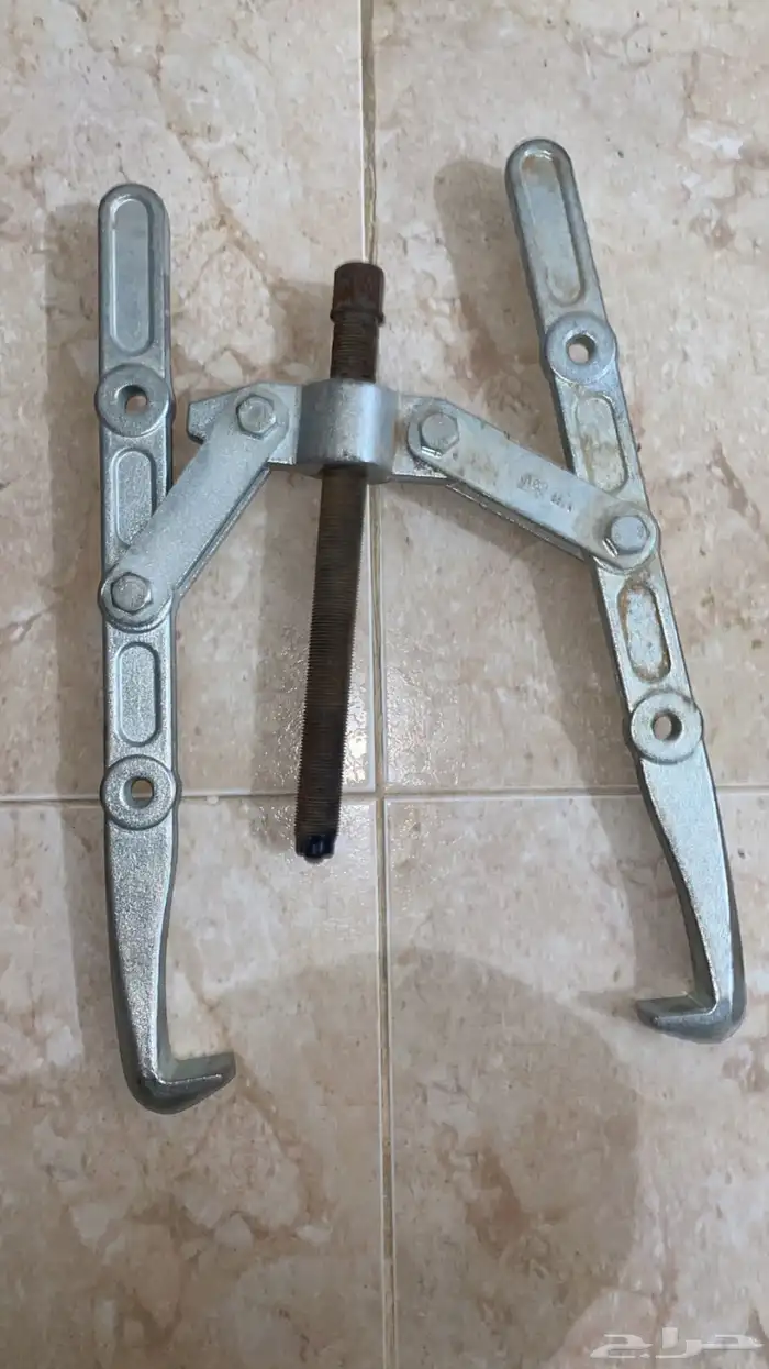 زرقينه مستخدمه للبيع 3