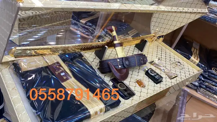 دروع تخرج ملازم طقم هدايا تقاعد سيوف ترقية جنبية بشت حساوي 23