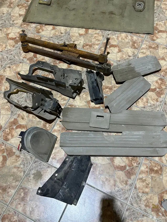 قطع نيسان باترول 2003 فتك داخليه بيج سقف 3