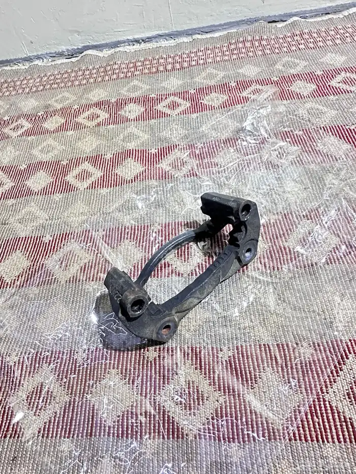 قطع كورولا 64
