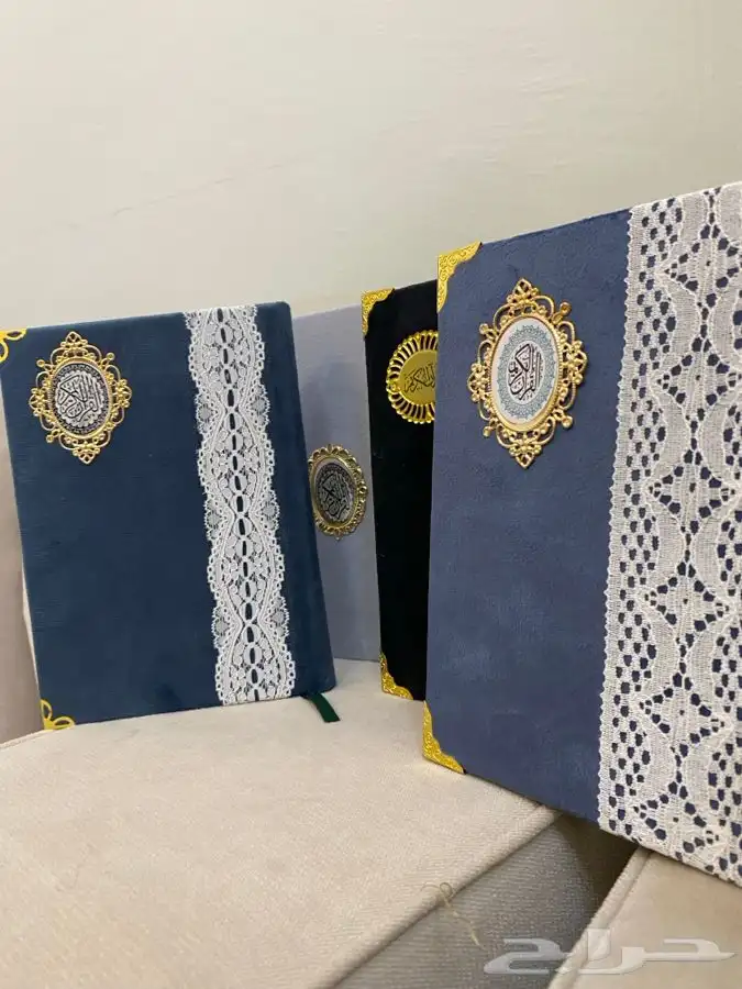 مصاحف مخمل بشريطه 5