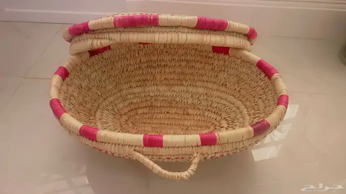 سله خبز تراثيه كبيره الطول 51 العرض 34 العمق 19 0