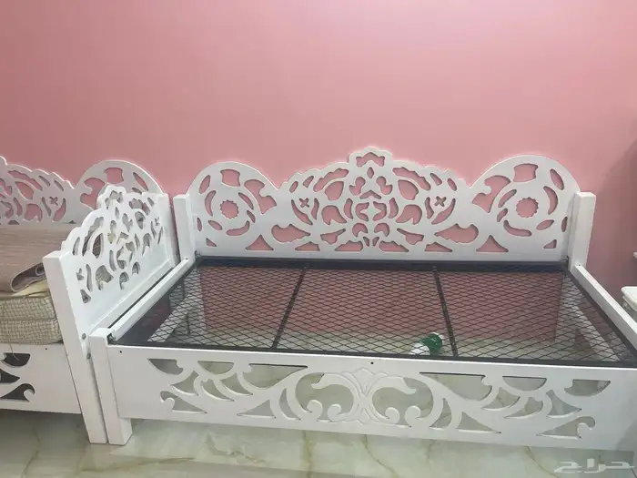 للبيع كراسي خشب 0