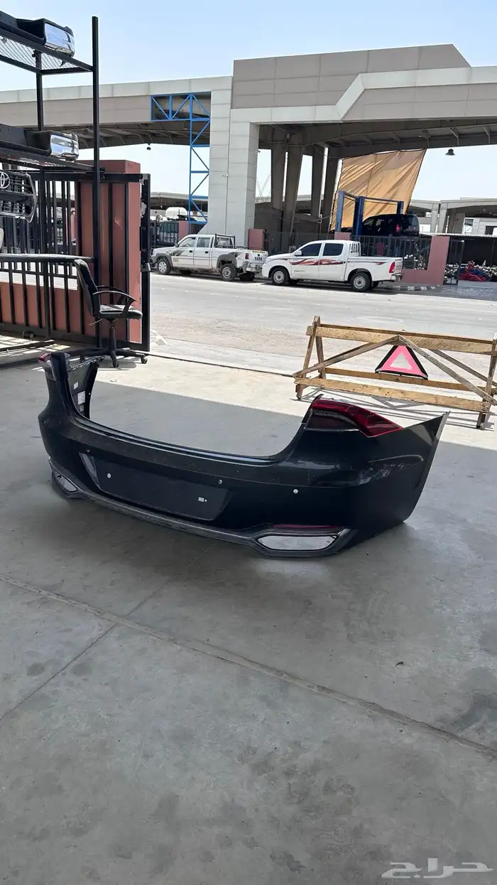 صدام خلفي ازيرا 2021 1