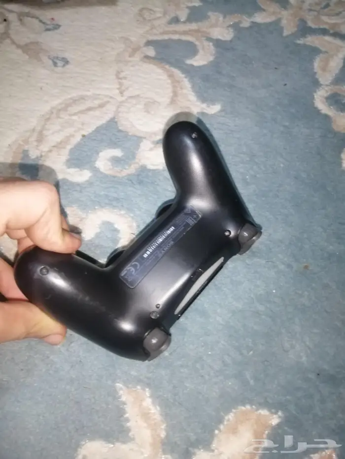 يد سوني 4 اصلي نظيفه 2