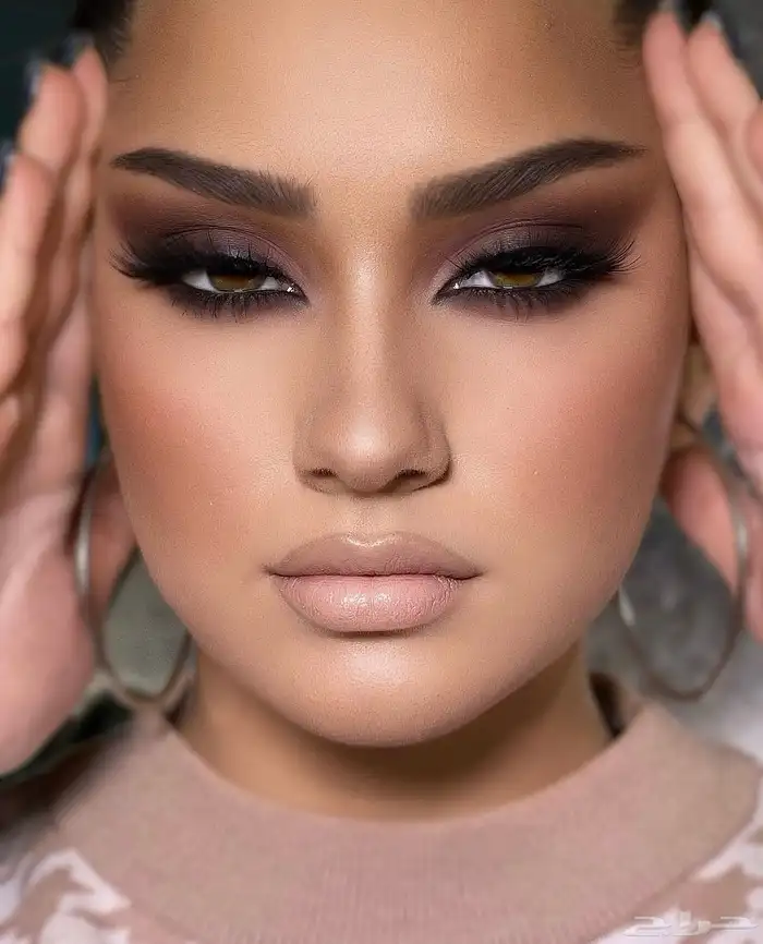 خبيرة التجميل 1