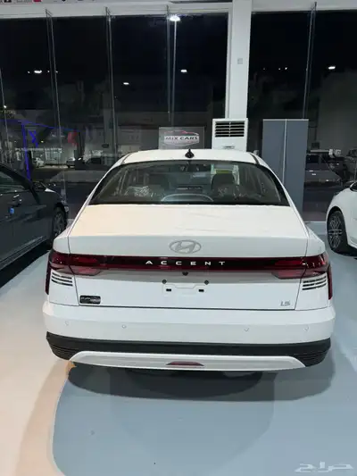اكسنت فليت 5