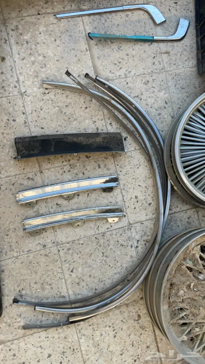 قطع كرسيدا 84-88 معظمها جديدة وأصليه 20