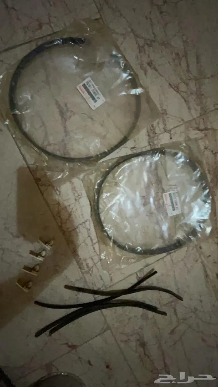 قطع كرسيدا 84-88 معظمها جديدة وأصليه 15