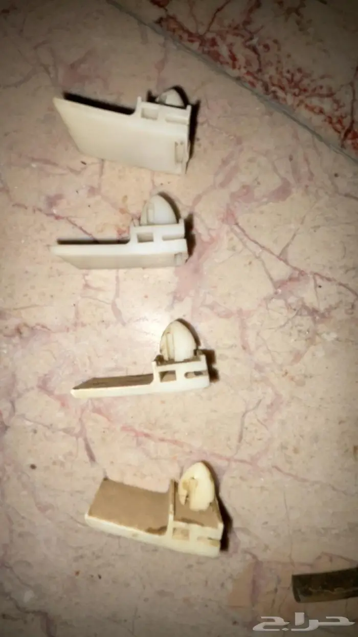 قطع كرسيدا 84-88 معظمها جديدة وأصليه 5