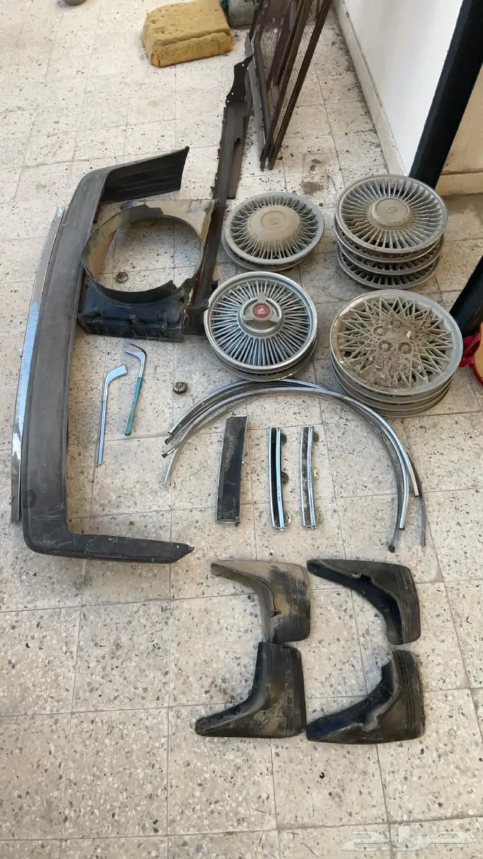 قطع كرسيدا 84-88 معظمها جديدة وأصليه 6