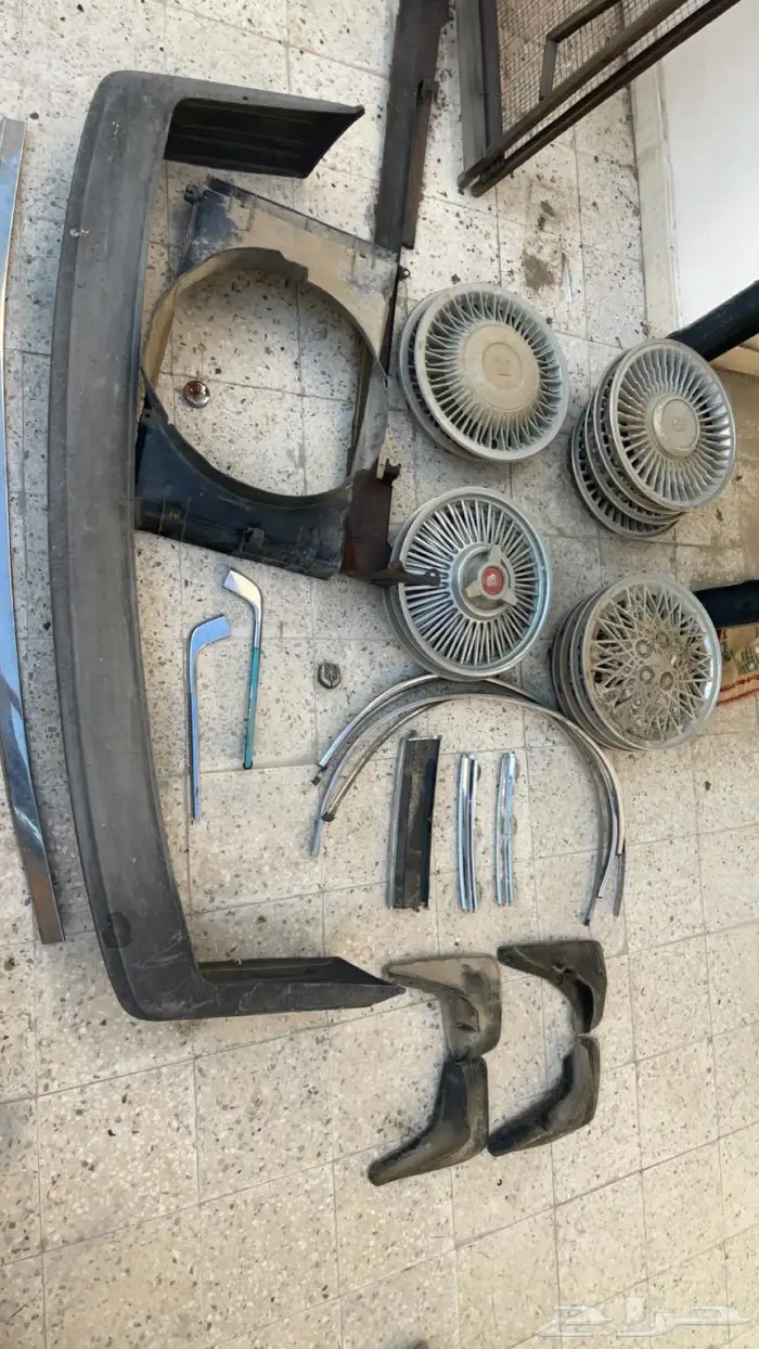 قطع كرسيدا 84-88 معظمها جديدة وأصليه 7