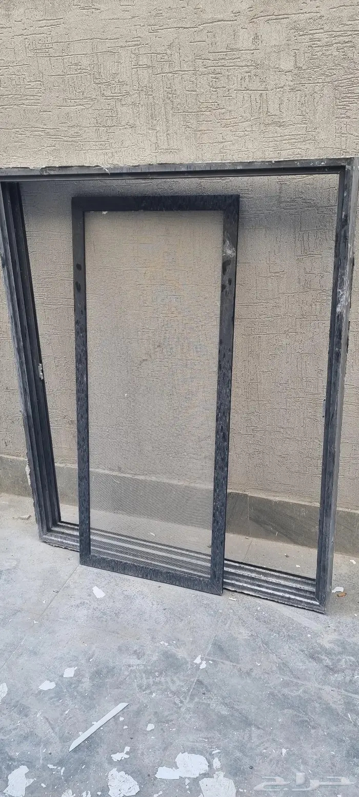 شباك الومنيوم اسود 1