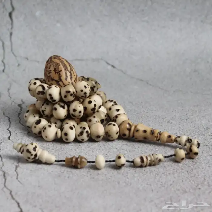 سبحة خشب الفاوانيا (عود الصليب) 0