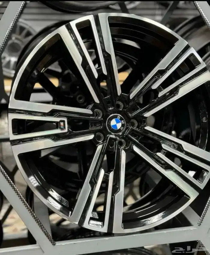 جنوط بي ام دبليو الفئة 7 موديل 2024 18