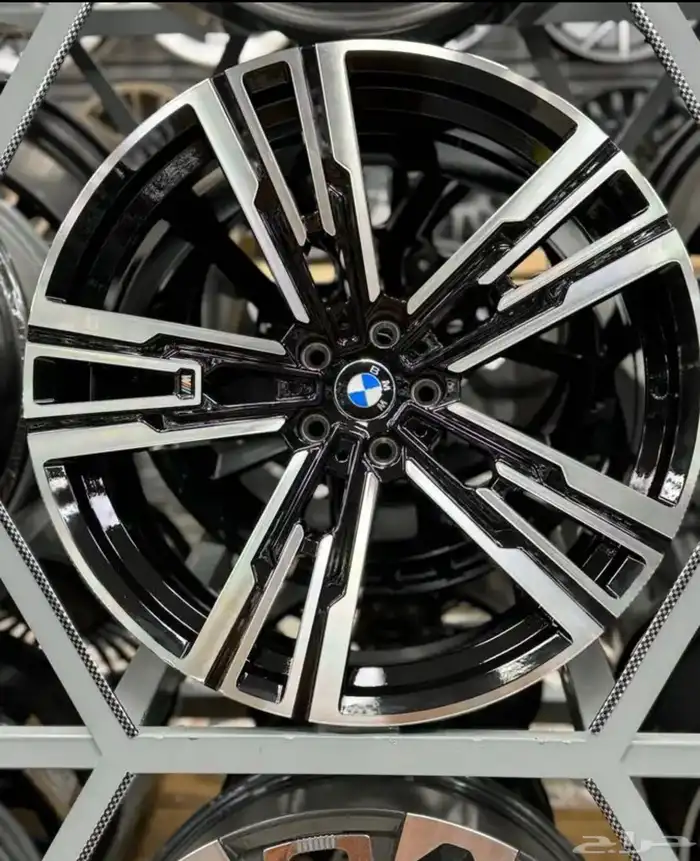 جنوط بي ام دبليو الفئة 7 موديل 2024 14