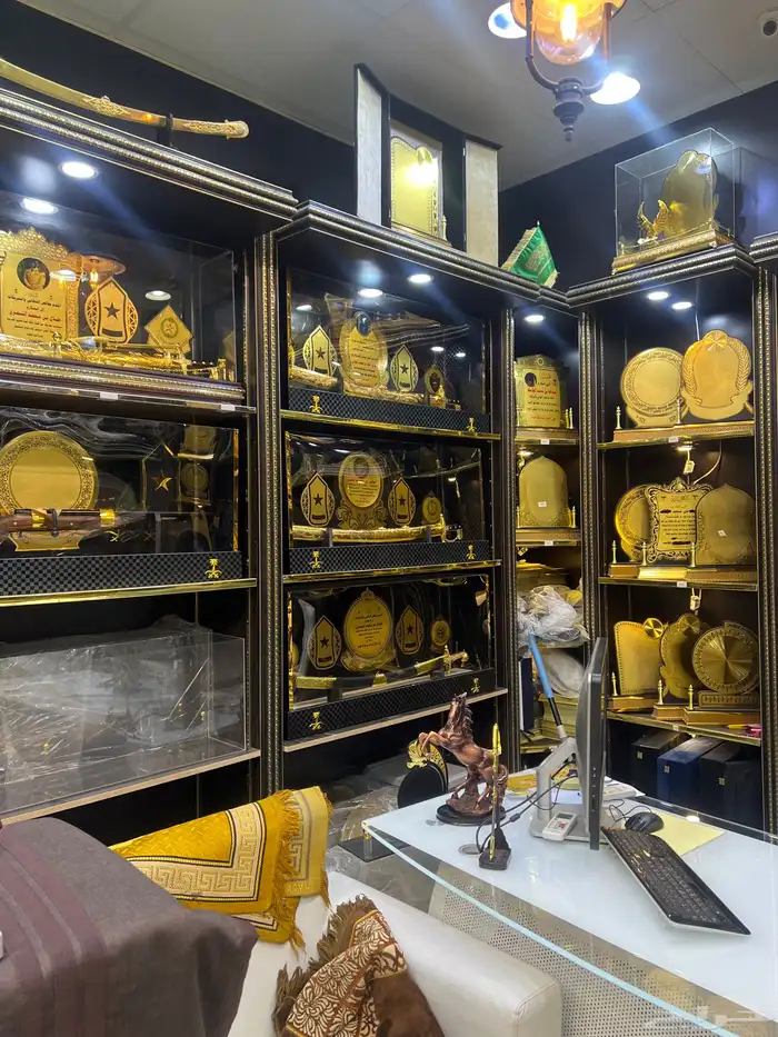 هدايا رجاليه محل هدايا محل سيوف هدايا دروع هدايا سيوف 3