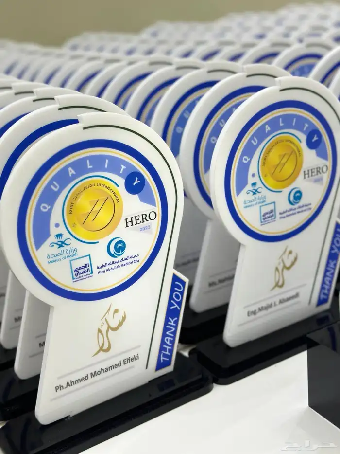 دروع تذكارية   تكريم تخرج تقاعد 15