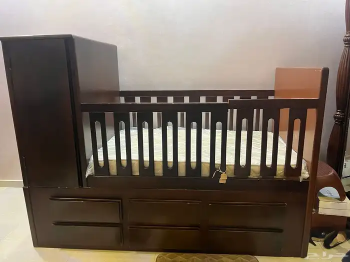 سرير (خشب ) 0