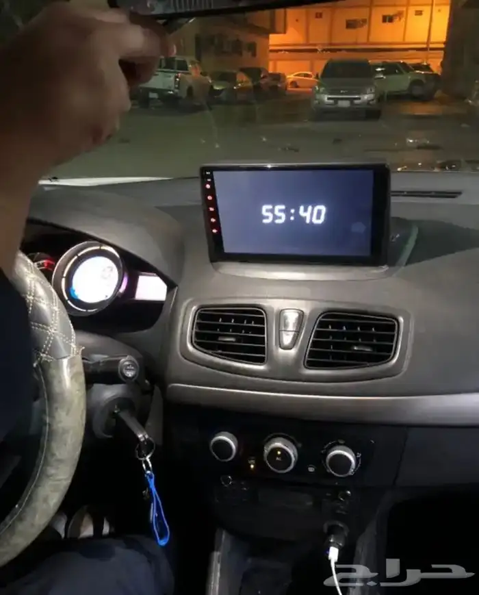 شاشة رينو سفران 2012 3