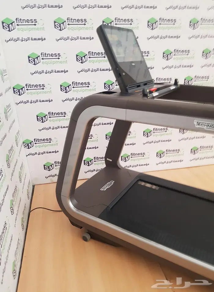 Technogym Artis Run Live console ( تم البيع ) 8
