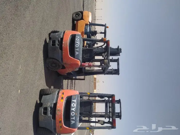 رافعات شوكية فوركلفت وكرينات للايجار forklift telehandler 0
