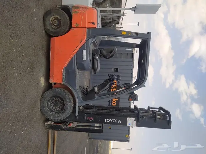 رافعات شوكية فوركلفت وكرينات للايجار forklift telehandler 6