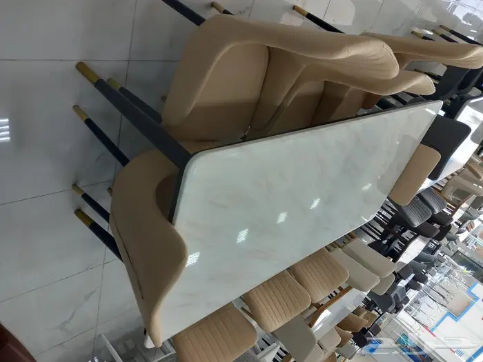 طاولات طعام عروض 4