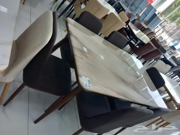 طاولات طعام عروض 6