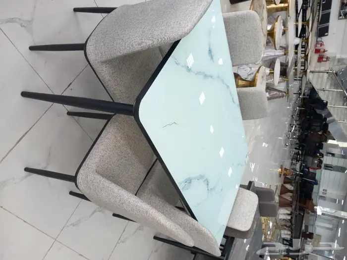 طاولات طعام عروض 23