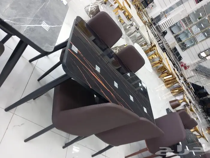 طاولات طعام عروض 25