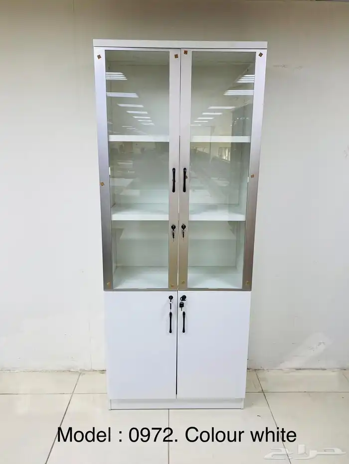 اثاث المكاتب  طاولات   كراسي   كنب   دولاب. meeting table 5