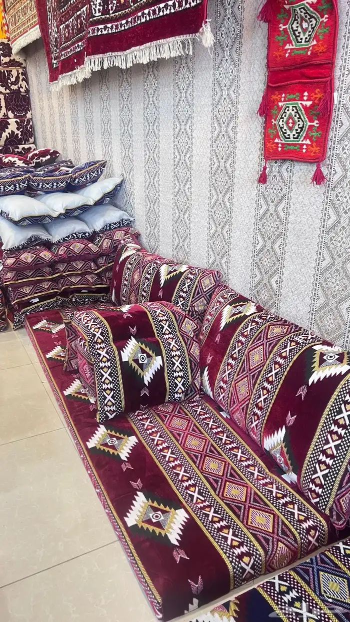 كراسي حديد وجلسات شعبية 3