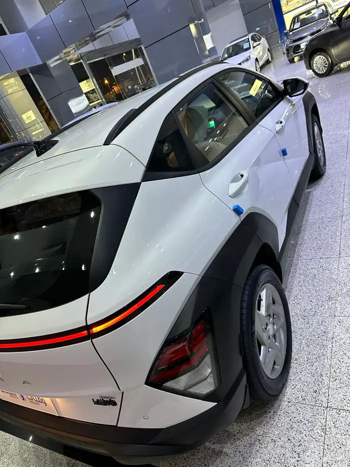 هونداي كونا هايبرد 2024 سمارت 12