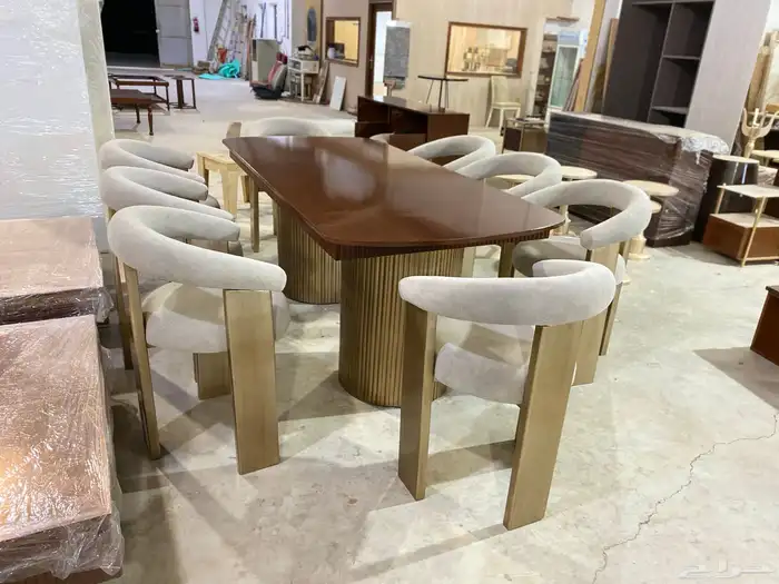 طاولات مجالس و طعام من انواع خامات الخشب المتاحة 0