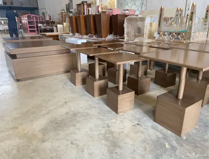 طاولات مجالس و طعام من انواع خامات الخشب المتاحة 25