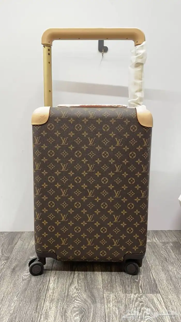 شنط السفر من lv 2