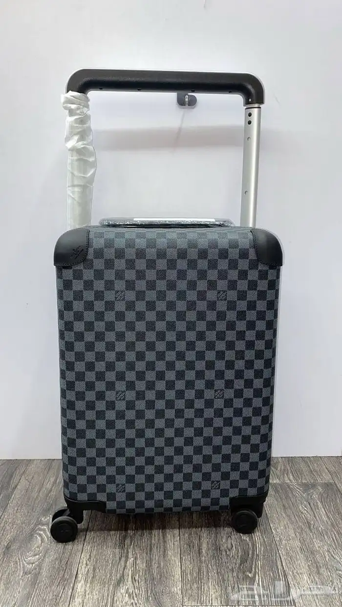 شنط السفر من lv 4