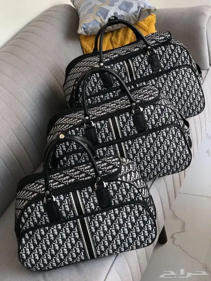 شنط رحلات طبق الأصل 9