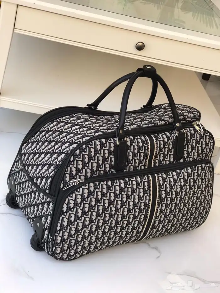 شنط رحلات طبق الأصل 12