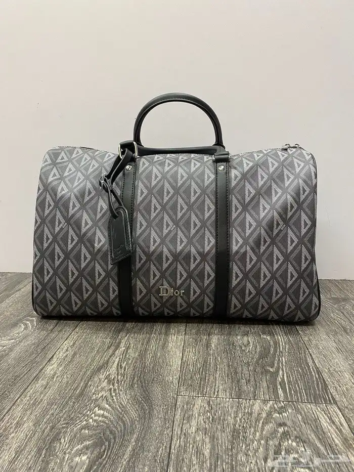 شنط السفر من lv 25