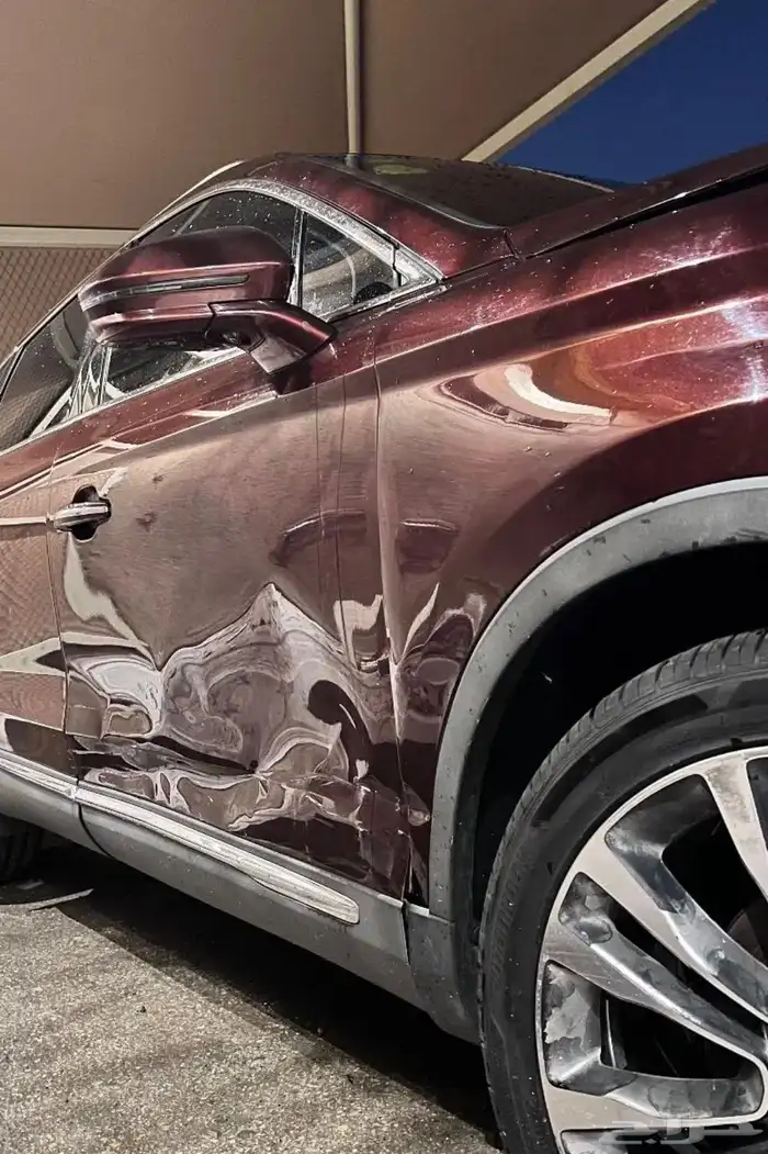 ورشة ميكانيكا و كهرباء و سمكرة لجميع انواع السيارات ب 39