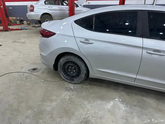 ورشة ميكانيكا و كهرباء و سمكرة لجميع انواع السيارات ب 31