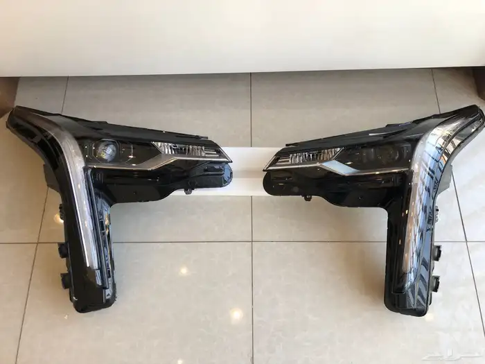 شمعه XT4 يمين ويسار من 19-23 0