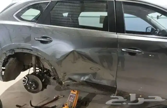 ورشة ميكانيكا و كهرباء و سمكرة لجميع انواع السيارات ب 2