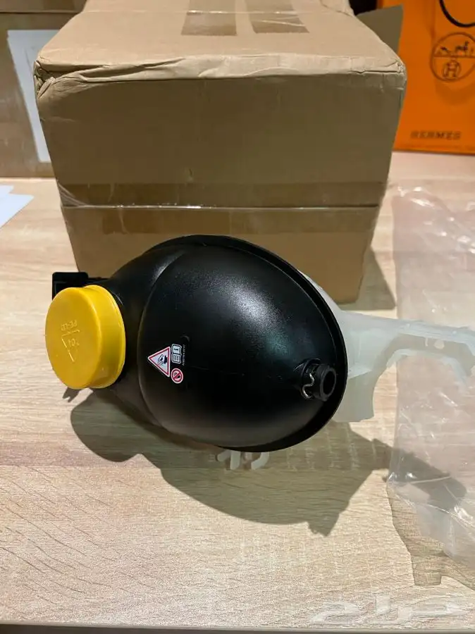 قربة ماء مرسيدس 0