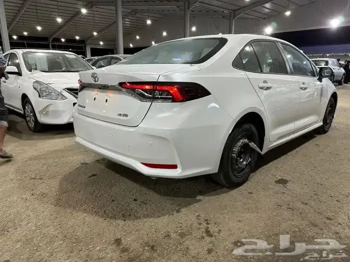 تويوتا كورولا XLI 2024 يوجد حال مخالفات مرورية 3