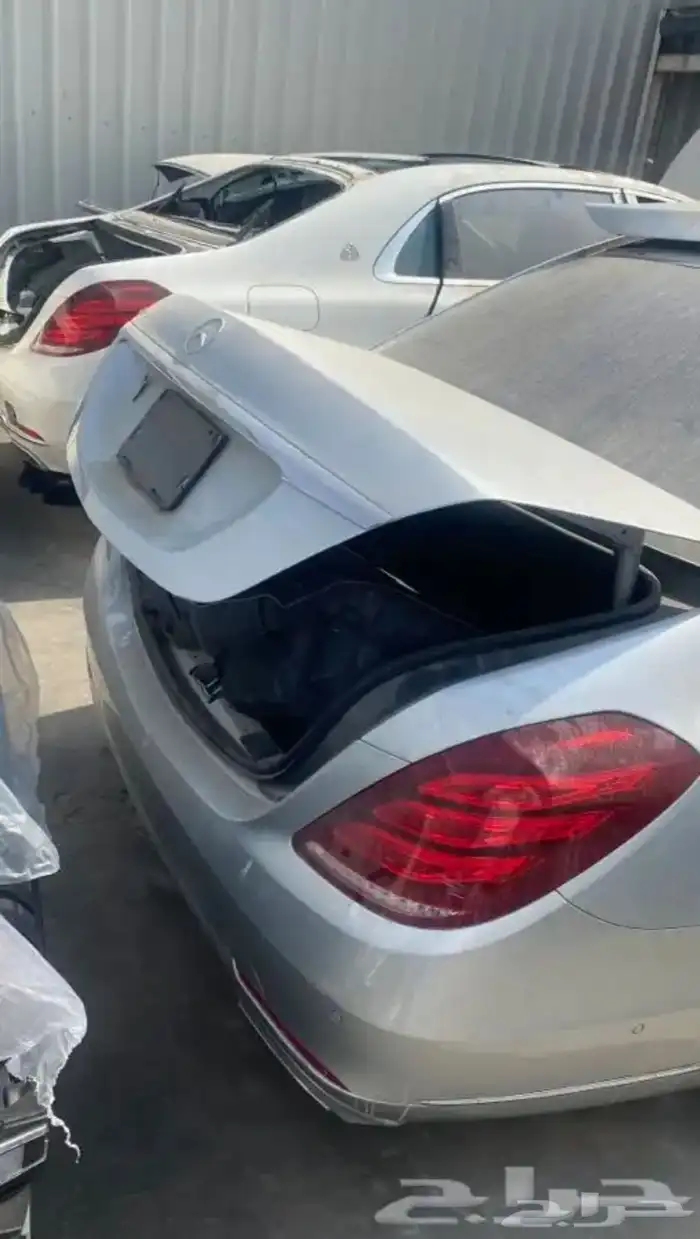 قطع غيار مرسيدس بي ام اودي بورش رنج رورفر بنتلي 4