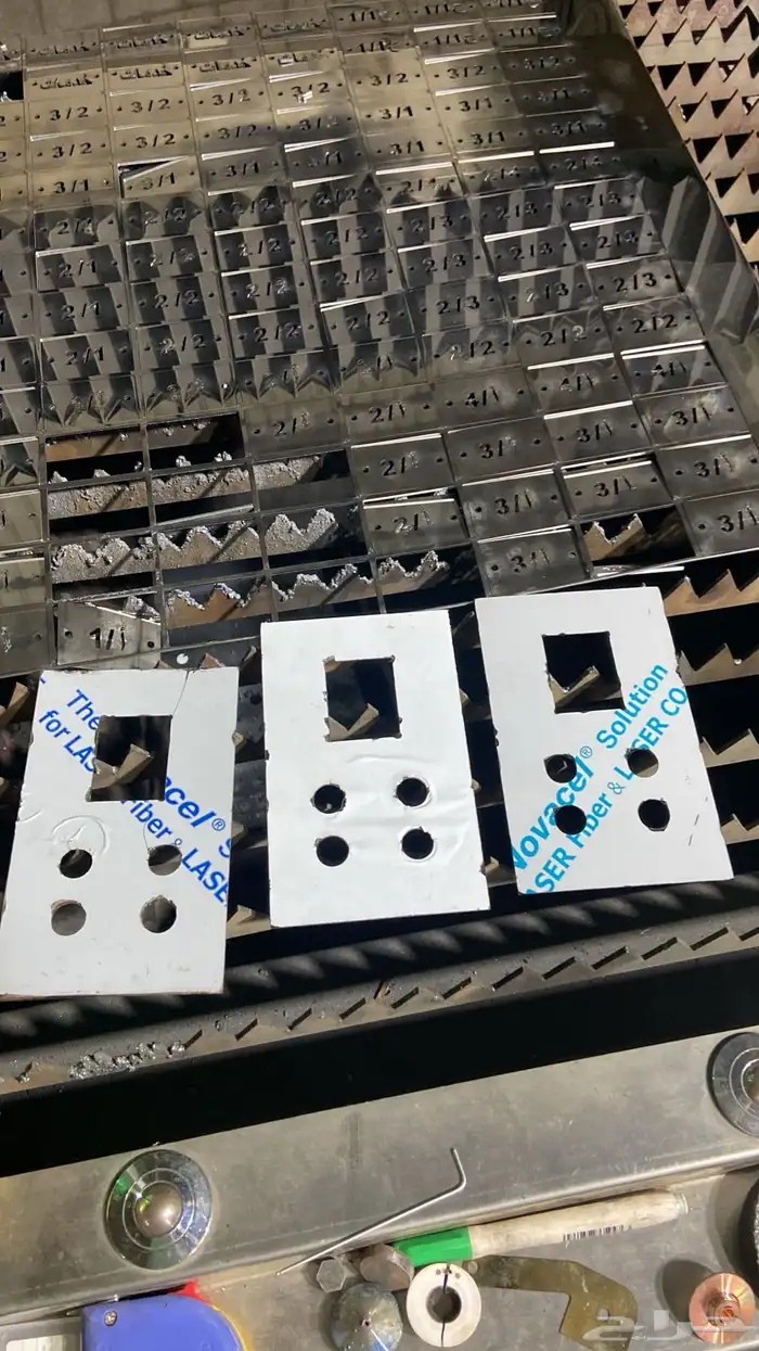 قص ليزر حديد تخريم ستانلس ستيل تطعيج 15